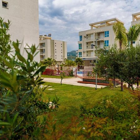Holiday House Solemare Орикум Екстериор снимка
