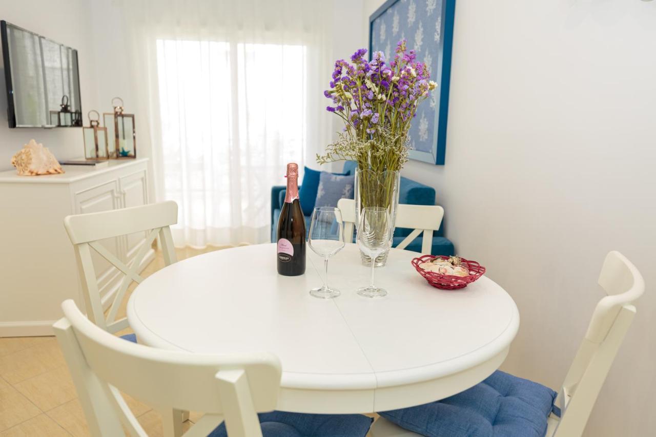 Holiday House Solemare Орикум Екстериор снимка