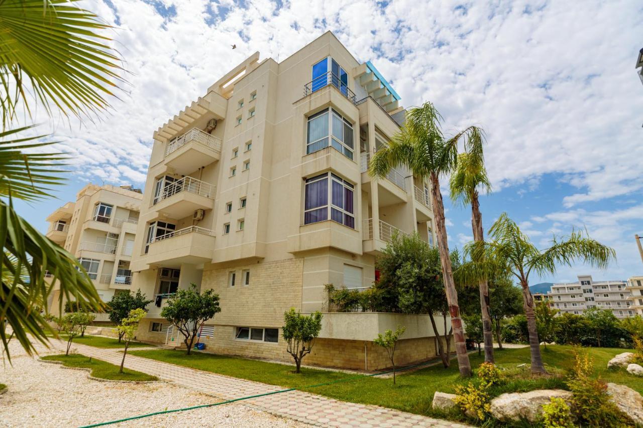 Holiday House Solemare Орикум Екстериор снимка