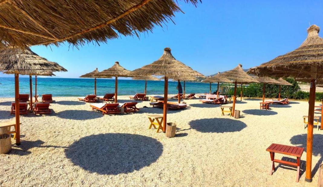 Holiday House Solemare Орикум Екстериор снимка